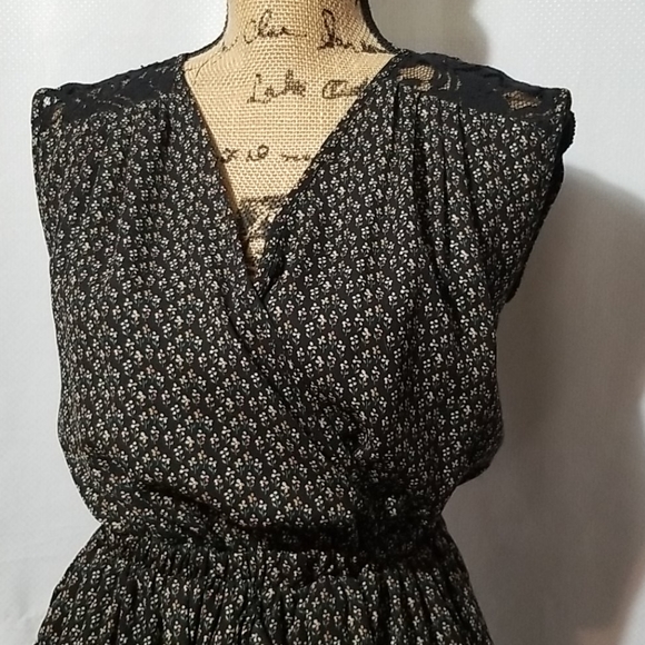 Miss me dress. - Picture 2 of 8